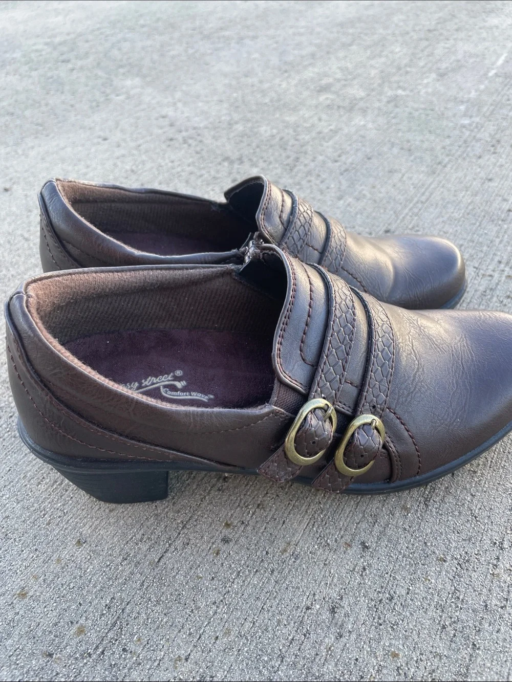 easy street comfortable brown